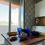 לינה וארוחת בוקר Mare Azzurro 3*
